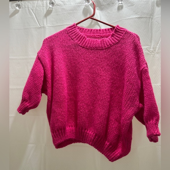 Women's Pink Short Sleeve Sweater - Picture 4 of 4